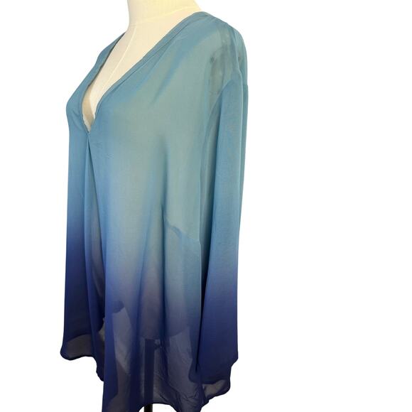 Liz Claiborne Blouse Blue Ombre size 3X  V Neck Buttons Sheer Top/cover up - Picture 7 of 11